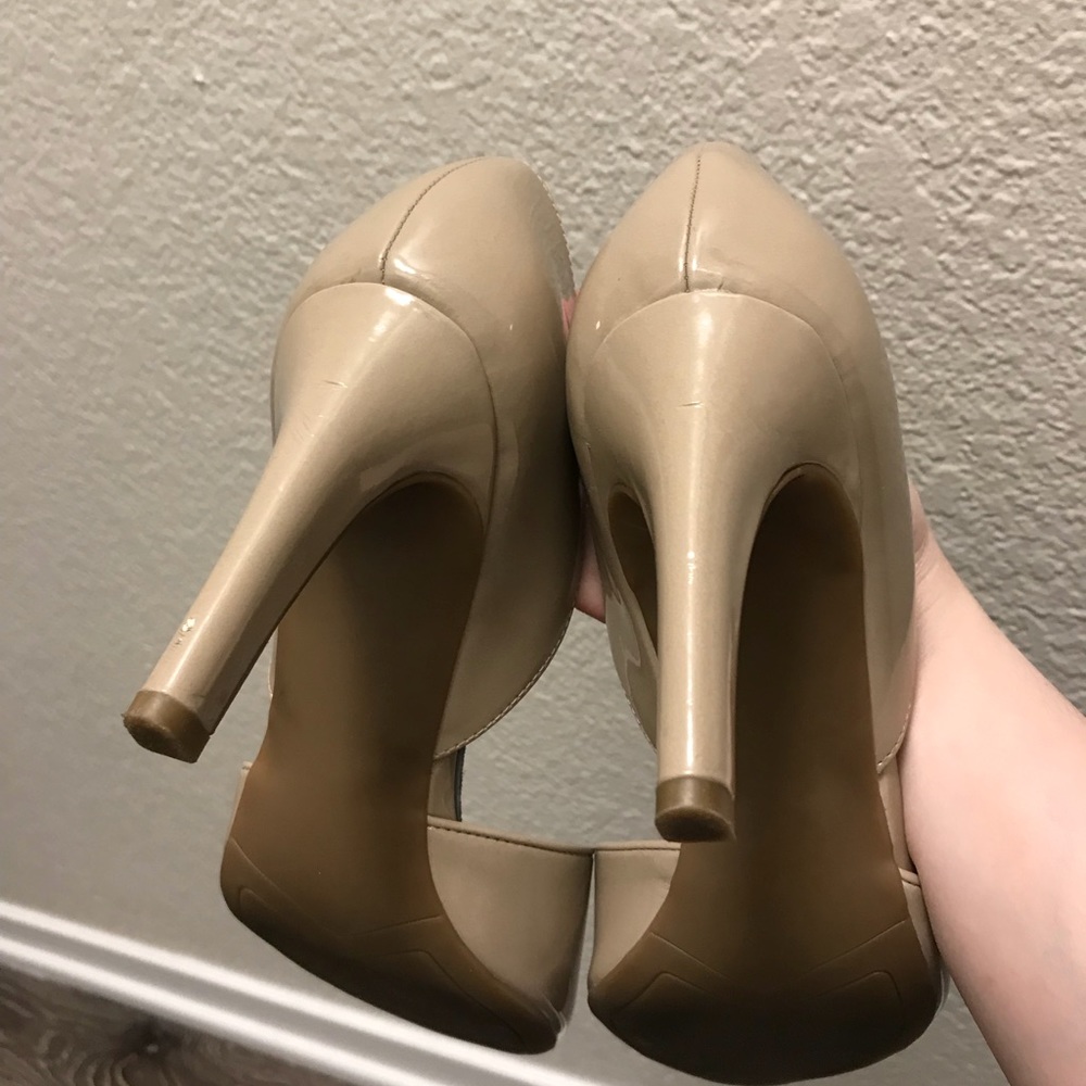 Heels - Picture 2 of 6